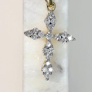 0.25Ctw Diamond Cross Pendant 14K Yellow Gold